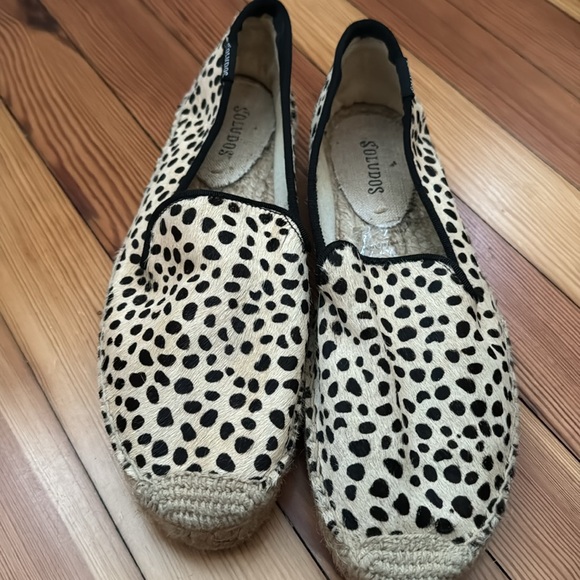 Size 7 soludos slides cheetah print - Picture 2 of 3